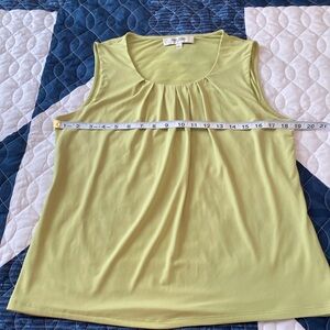 Lime green medium blouse Jones Studio